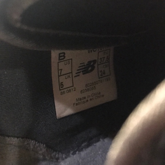 New Balance Minumus Gray & Pink Sz 7 - Picture 3 of 4